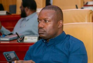 Read more about the article Dumsor Looms: Ghana Has Only Five Hours of Fuel Left – John Jinapor