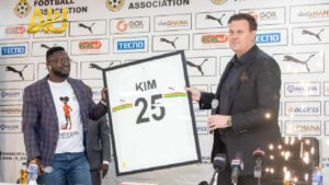 Read more about the article Ghana Unveils New Queens Coach