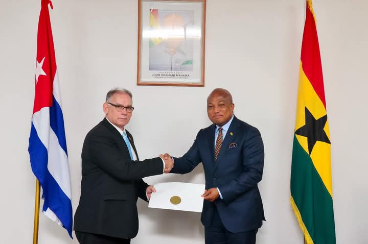You are currently viewing H.E JULIO ENRIQUE PUJOL TORRES, AMBASSADOR-DESIGNATE OF CUBA TO GHANA, PRESENTS HIS OPEN LETTERS TO THE MINISTER FOR FOREIGN AFFAIRS, HON. SAMUEL OKUDZETO ABLAKWA (MP),