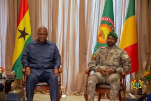 Read more about the article President Mahama Welcomed by Ghanaians in Mali