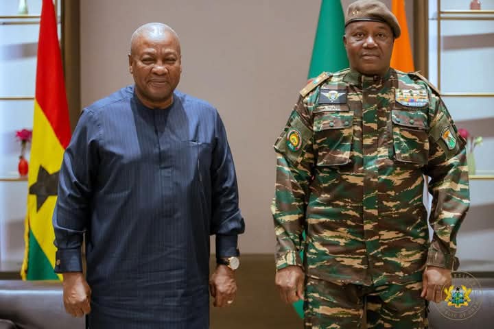 You are currently viewing Nigeria and Ghana Strengthen Ties on Security and Trade