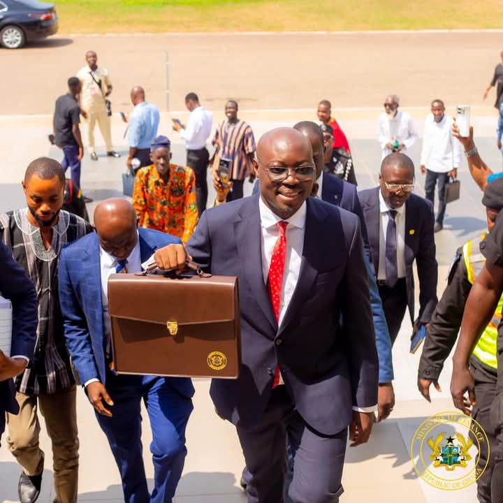 You are currently viewing Horseman Designs Custom Leather Briefcase for Finance Minister