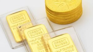 Read more about the article Customs Flight Rules: How Much Gold and Cash Can You Carry?