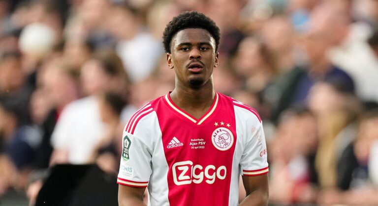 Chelsea in Pursuit of Young Ajax Defender