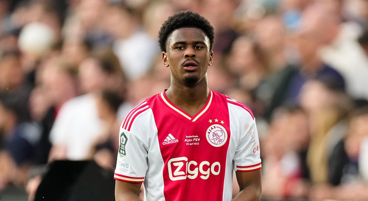 You are currently viewing Chelsea in Pursuit of Young Ajax Defender
