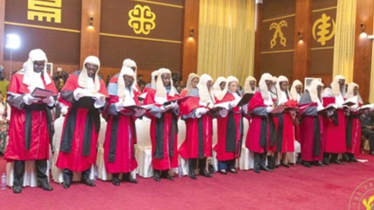 You are currently viewing Mahama Swears 21 Appeal Court Judges Including Dormaahene